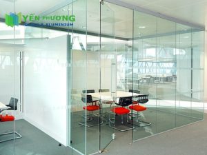 vach ngan bang nhom kinh 2 1 300x225 - Trang Chủ