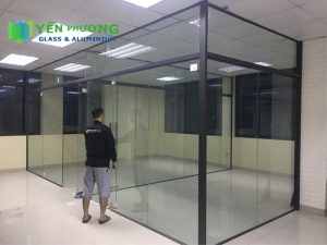 vach ngan bang nhom kinh 3 300x225 - Trang Chủ